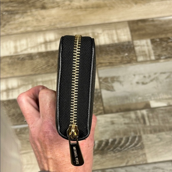 Michael Kors Black Wallet with Gold Details - Picture 9 of 10
